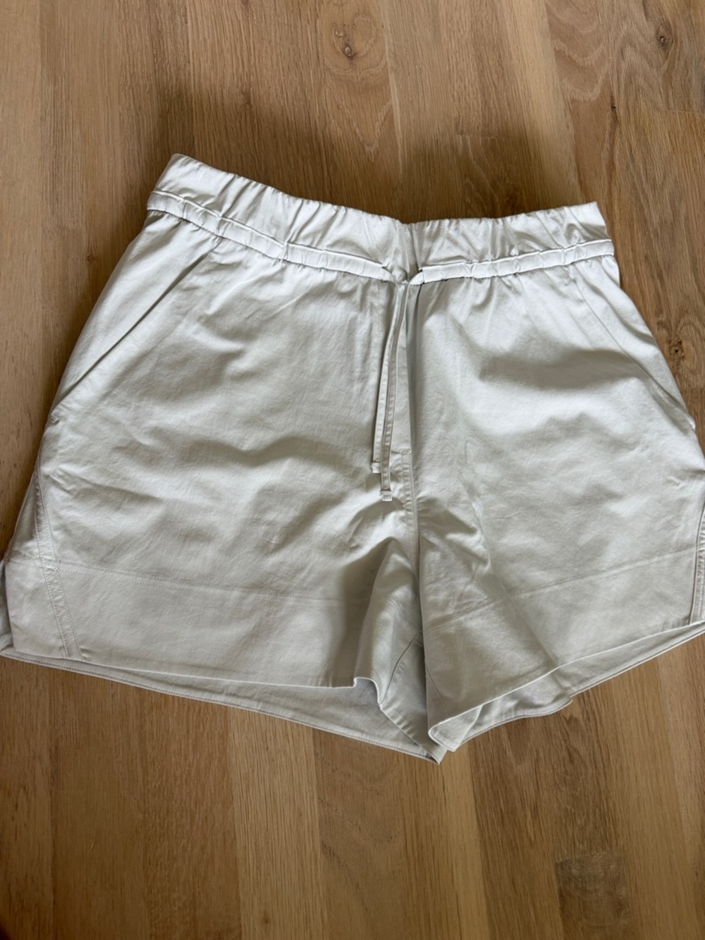 lululemon athletica White Elastic Waist Casual / Athletic Shorts